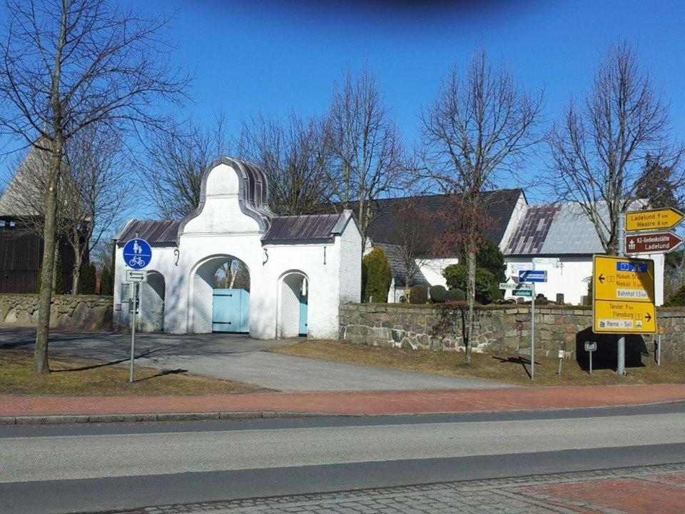 Tetens Gasthof Süderlügum Extérieur photo